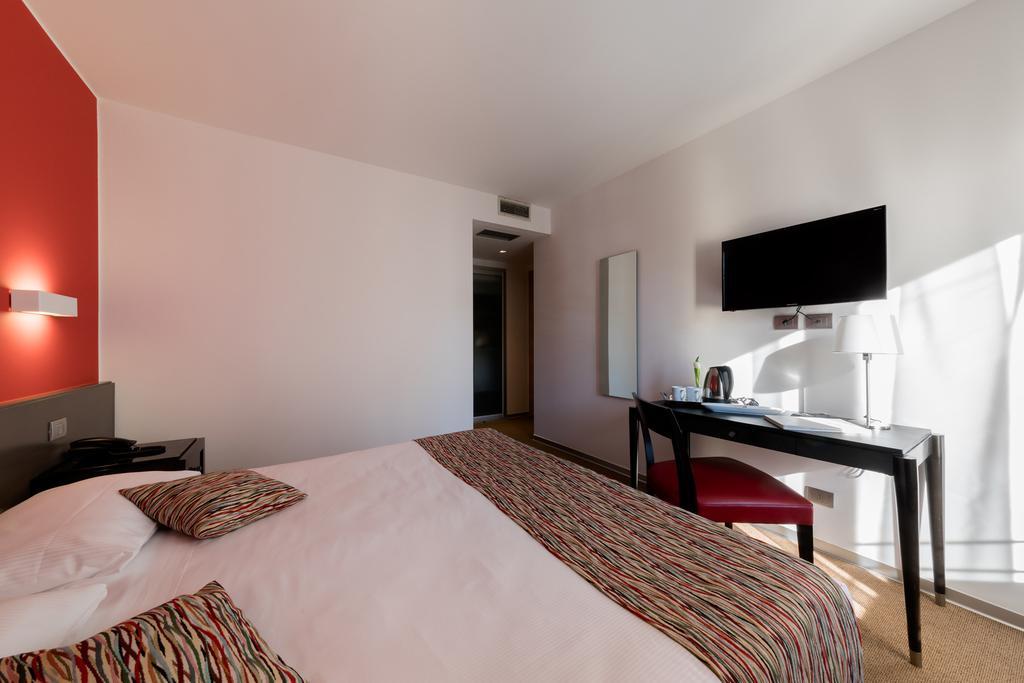Hotel Valeria Villa Opicina Bagian luar foto